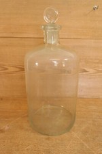 uralt Flasche Glasbehälter um