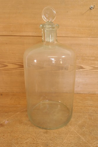 Uralt flasche glasbehälter - flasche,